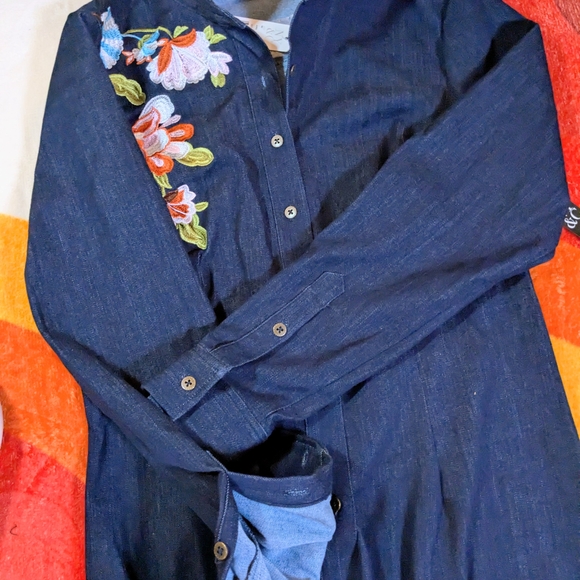 NWT! New York & Co. Dark Blue Denim Floral Embroidered Dress Midi Shirtdress MED - Picture 9 of 15
